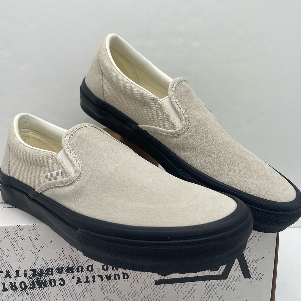 Vans Men's Skate Slip-On
Tan/Black Sneakers
VN0A2Z31Y59
Beige Slip-On Sneakers - Picture 12 of 16